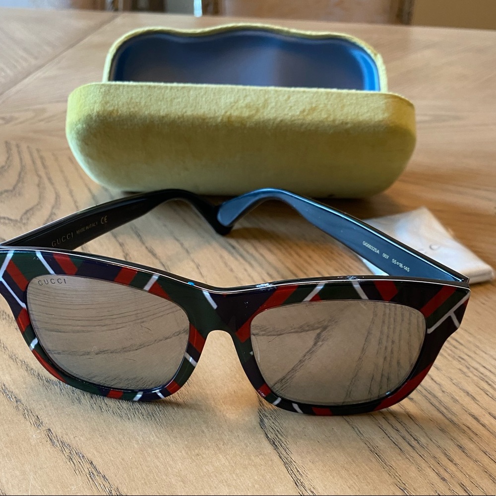 Authentic Gucci Mirror Sunglasses, Red, Green, Blue and White